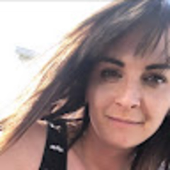 Meet your Posher, Erin - Picture 1 of 1